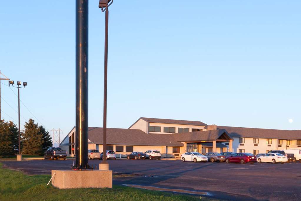アメリクイン バイ ウィンダム ウォーペトン Wahpeton エクステリア 写真